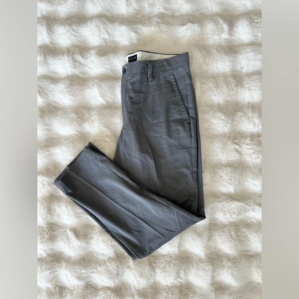 Dockers Men's Charcoal Chinos